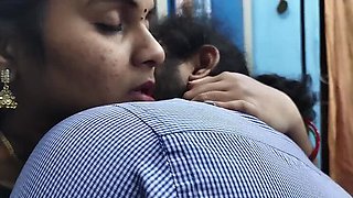 Mallu Girl in Half Saree Hot Lip Lock Romance with Desi Malayali Couple