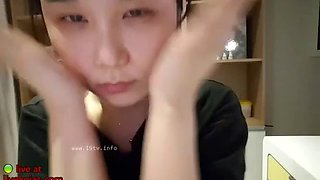 korean teen flash her sexy body