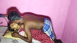 Village Bhabhi - Assam Deluwarasex With Husbend