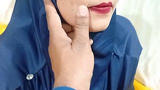 Smooching with hot Arab wife Dearshivani and Indian kissing passion