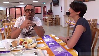Leyre little Spanish waitress wants to be fucked