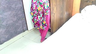 I Seduced the Neighbour's Bhabhi and Fucked Her
