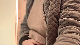 piss pusy hairy pissing nice dirty asian girl