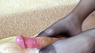 Sexy Footjob in Black Pantyhose
