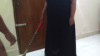 Saudi BBW Big Ass Hijab Maid Fucked by Boss When She Cleaning Room - Anal Fuck & Cum