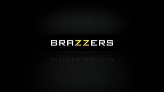Party Down With The Puny Boy With Van Wylde, Rahyndee James, Abby Cross, Mary Jane Mayhem - Brazzers