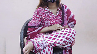 Step Daughter Giving Blowjob Stepfather-clear Hindi Audio