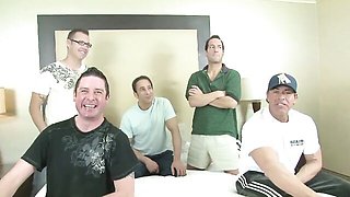 Energetic lovebird's humiliated sex