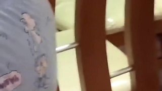 Suegra Descubre a Yerno Viendo Su Gran Culo! Se Convierte En