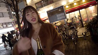 子持ちのスライム爆乳人妻、晒します。野外ごっくん.息子が寝てる家で不倫.肉厚巨尻.連続中出し.「ああっパパ…ごめんなさい…」【オナペットNo.1_みゆ】