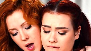 Hot amateur coed lesbians pussy licking