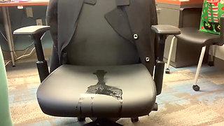 Stimulating My Clit Amazing Orgasms in the Office