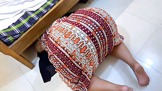 Muslim Chubby Aunty Stuck Under Bed!
