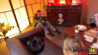 Hunt4k. hot and sultry fortune-telling xxx session with perky-titted witch Vanessa Leone