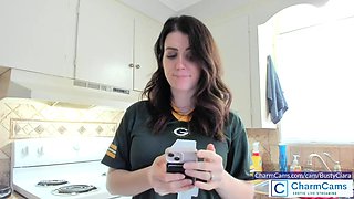 BustyCiara Sex chatroom at CharmCams