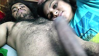 Mallu Couple Hot Romance with Hand Job, Vaishnavy Doing Hand Job with Sharun Raj Cock, Mallu Girl Loves to Do Hand Job