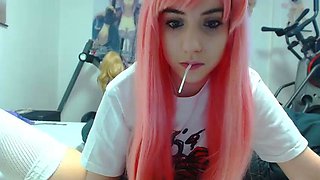 Beauty small tit amateur teen masturbating her shaved pussy