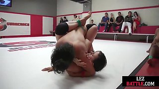 Busty Wrestling Dykes Strapon Fuck Lesbians In Kinky Group 6 Min