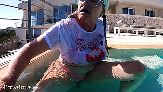 Bathing Fun with a Hot Slut