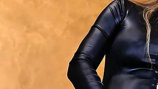 Dominant Mistress Huge Squirt