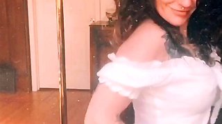 Hot brunette from squirt masturbating on webcam