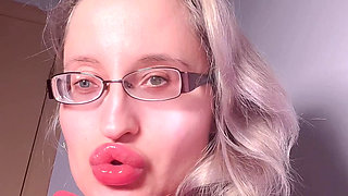 Bimbo Red Lipgloss Captivated