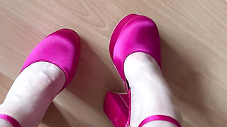 The Sounds of Walking in High Heels