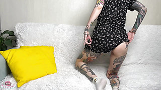 Tattooed student fingering her pussy to shaking orgasm