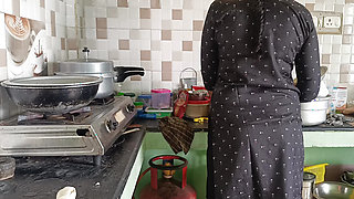 Housewife hot fucking romance in kitchen