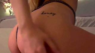 Blonde emo amateur solo masturbation