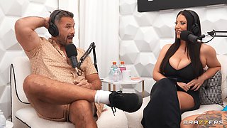 Sex orgy with BBWs Angela White and Connie Perignon