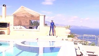 Blonde emo amateur solo masturbation