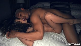 Naughty ebony bimbo exciting sex clip