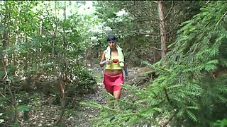 Old and young pussy fucking threesome picnic