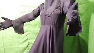 Indian Bhabhi dancing and masturbating in the bedroom and talking dirty