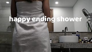 Hot amateur blonde pregnant toying her pussy solo