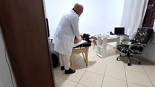 MILF Gabi Sweet Gets Fingered During Anal Exam By Doctor