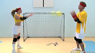 Handboobs With Bill Bailey, Carolyn Reese - Brazzers