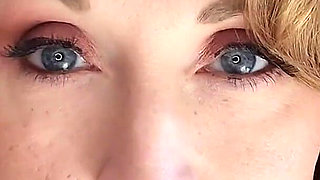 Size Queen Squirting MILF Fists Herself