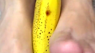 Babe with nice legs, crush a banana with her feet, perfect footjob ending