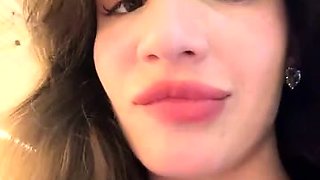 Shy_priincess masturbates in public