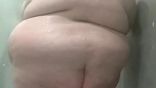 Ivy Needs That Shower
