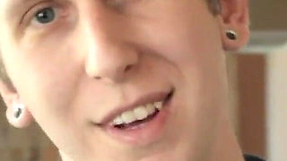 Two guys fuck a beautiful Asian woman