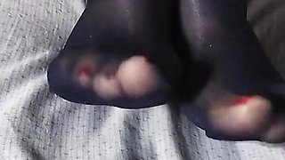 Nylon Feet Jerk off Instructions, Get Ready to Cumshot Now!