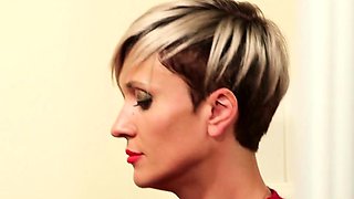 CFNM HJ femina tugging cock in toilet
