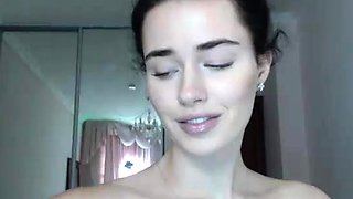 Horny Webcam Babe Solo Masturbation