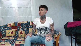 Photographer Unpacks Boner - Hitzefrei