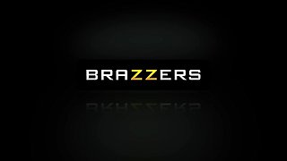 Truth Or Dare With Bridgette B, Abbey Brooks, Keiran Lee - Brazzers