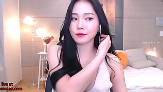 Korean hot babe shows her body: Big Tits, Teen  Amateur Porn