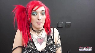 Impressive sweetheart's tattoo action